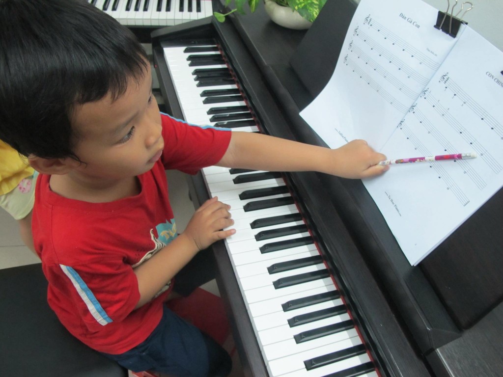 Vĩnh Phat - Lớp piano căn bản trẻ em