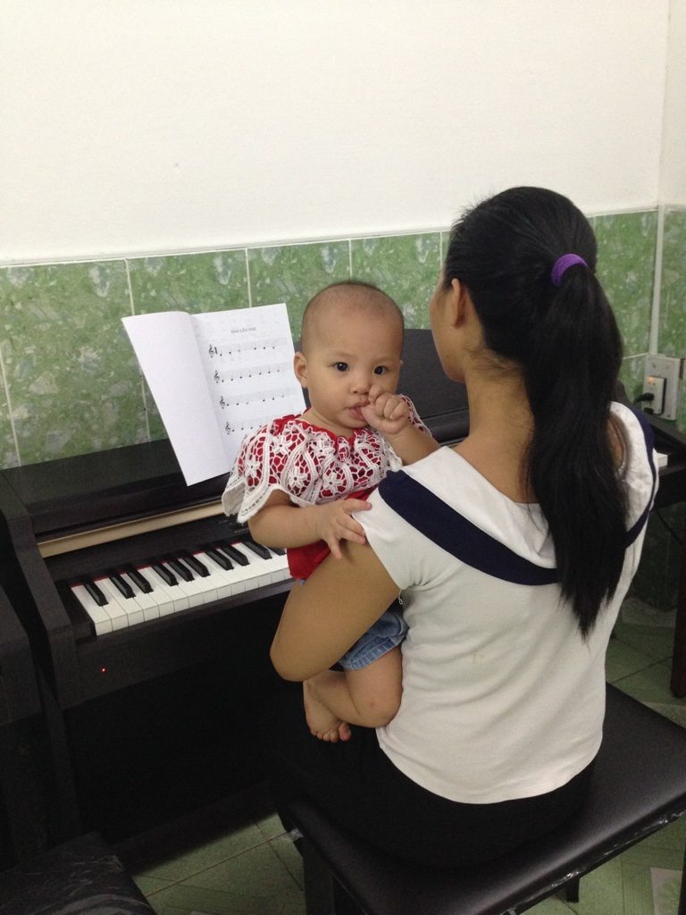 Chị Loan - Lớp học đàn piano căn bản